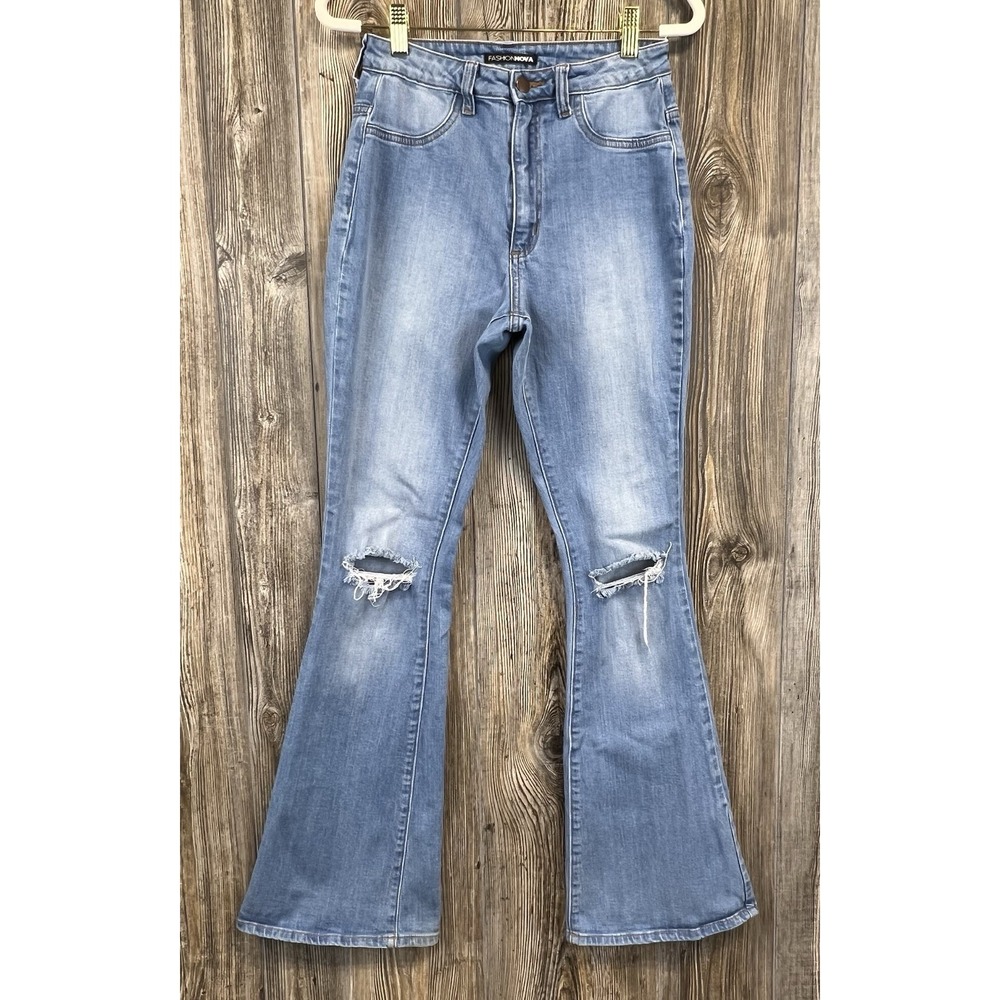 FASHION NOVA Flare Leg Jeans‎ Junior's 5 High Rise Stretch Boho Festival Hippie